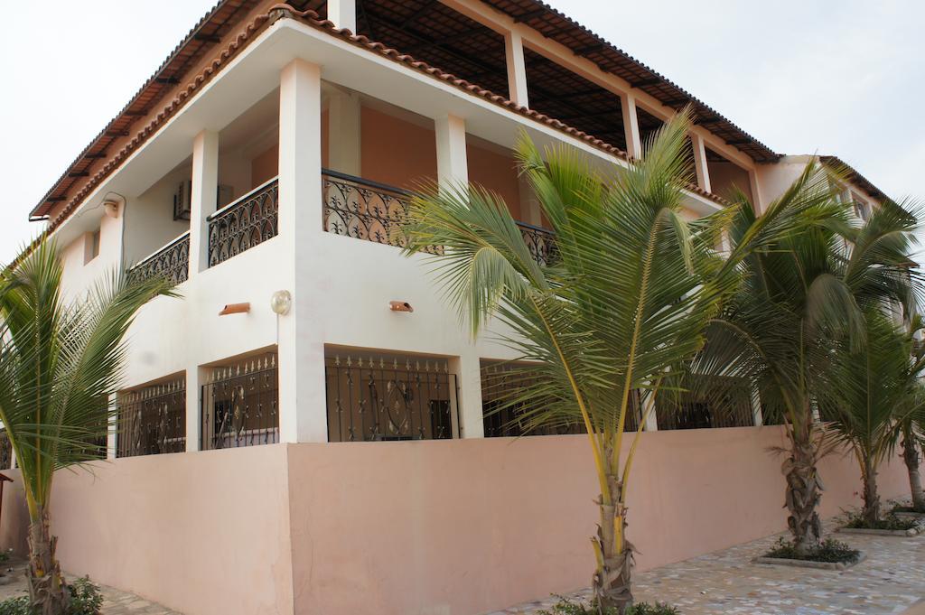 Villa Rosa Dakar Buitenkant foto